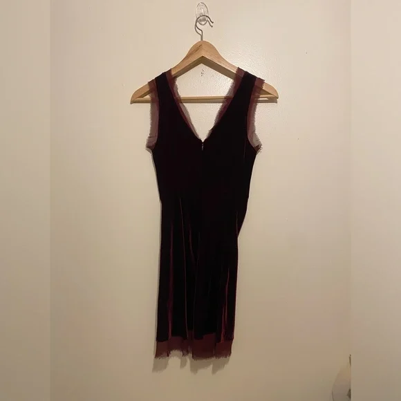 Plenty by Tracy Reese Silk Blend Velvet Burgundy Mini Dress with Flowers Size P - Picture 4 of 10